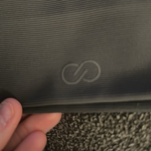 Calia support sports bra. Size XXL. Grey/olive color. NWOT. Adjustable straps. - Picture 3 of 5